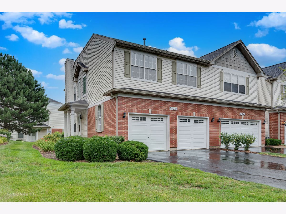  Rented Plainfield Illinois, 24039 Walnut