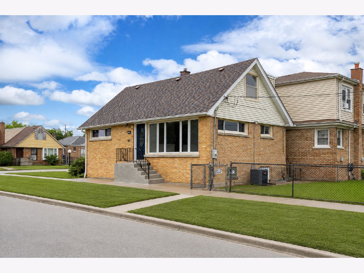 For Sale Chicago Illinois, 9700 Princeton Avenue