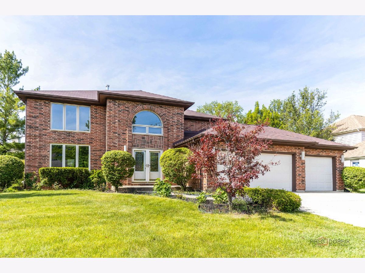 Homes For Sale Rolling Hills Buffalo Grove Illinois, 810 Edgemere Road