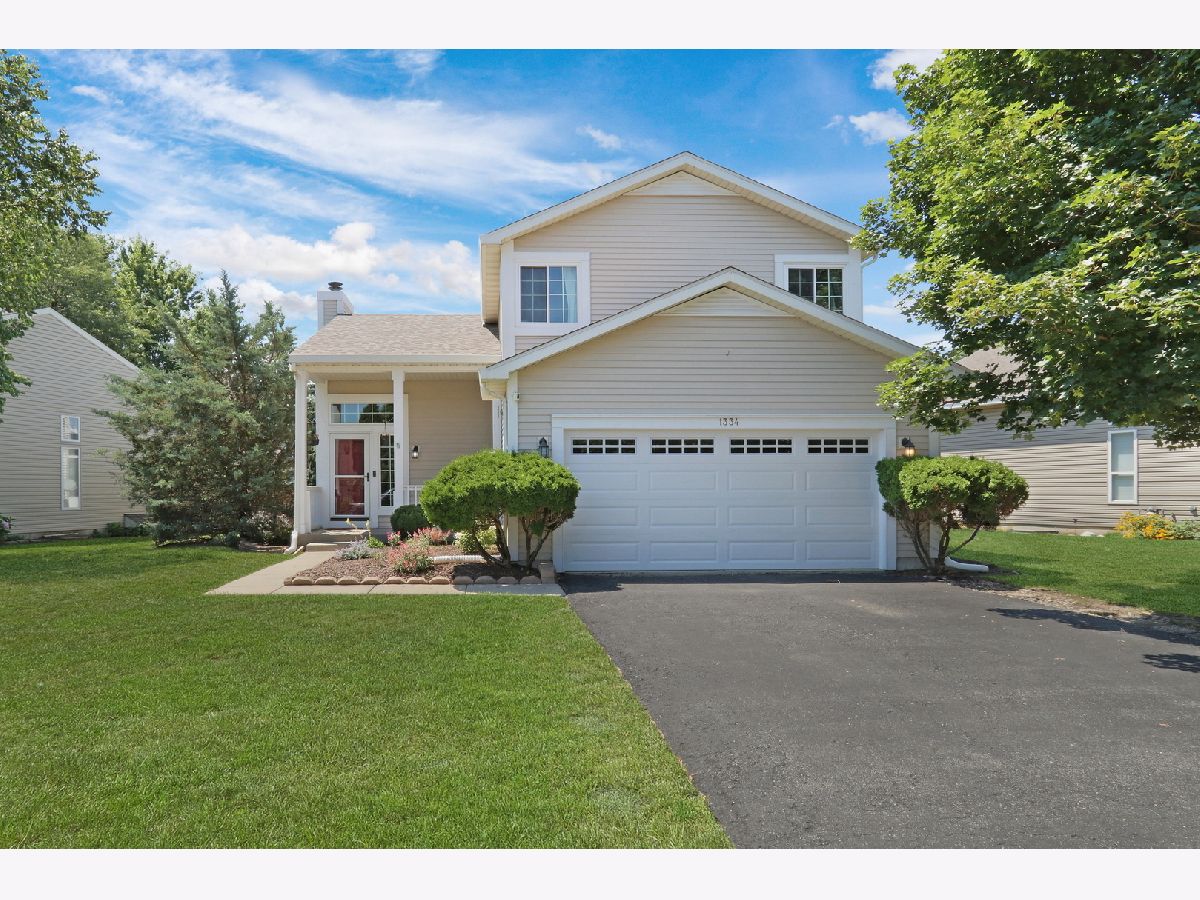  For Sale Waukegan Illinois, 1334 Pleasant Hill Gate