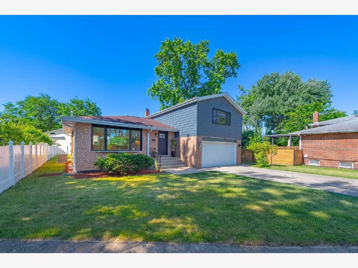 For Sale Park Ridge Illinois, 2405 Avondale Avenue