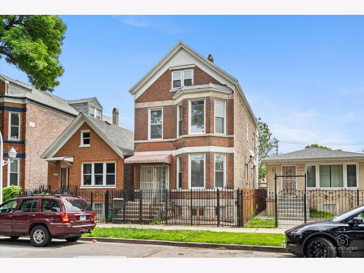  For Sale Chicago Illinois, 3645 Wood Street