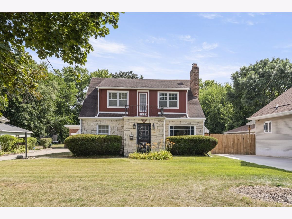 For Sale Loves Park Illinois, 253 River Lane