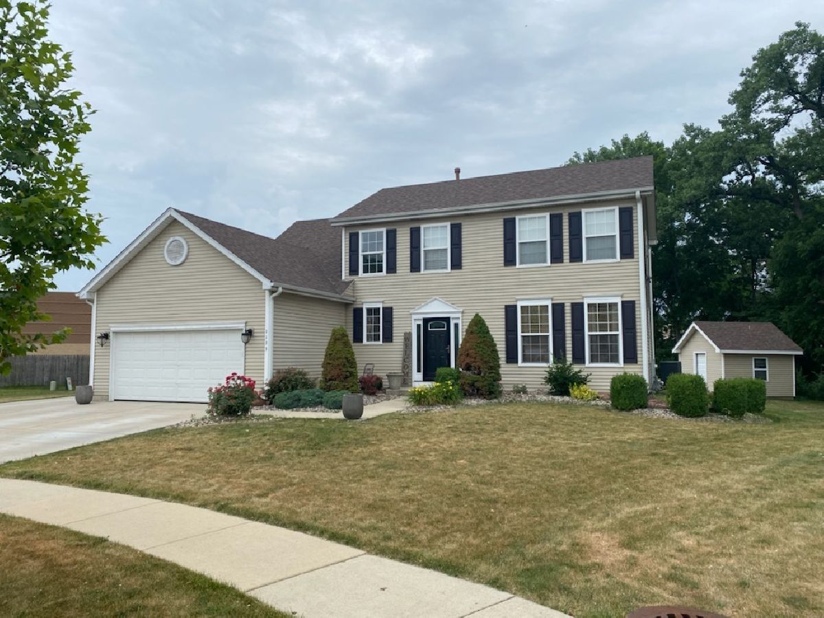  For Sale Bolingbrook Illinois, 1133 Four Seasons Lane