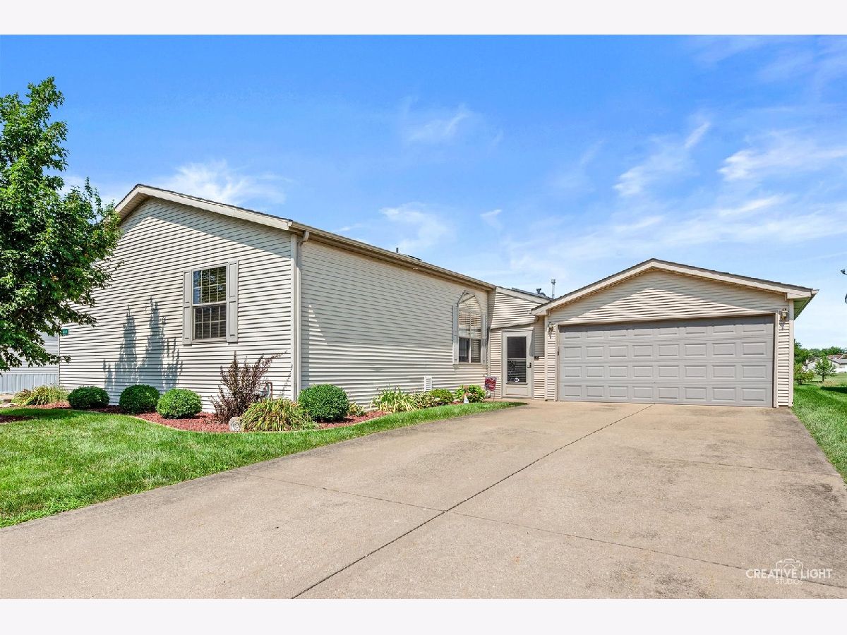 Sold Manteno Illinois, 1013 Redbud