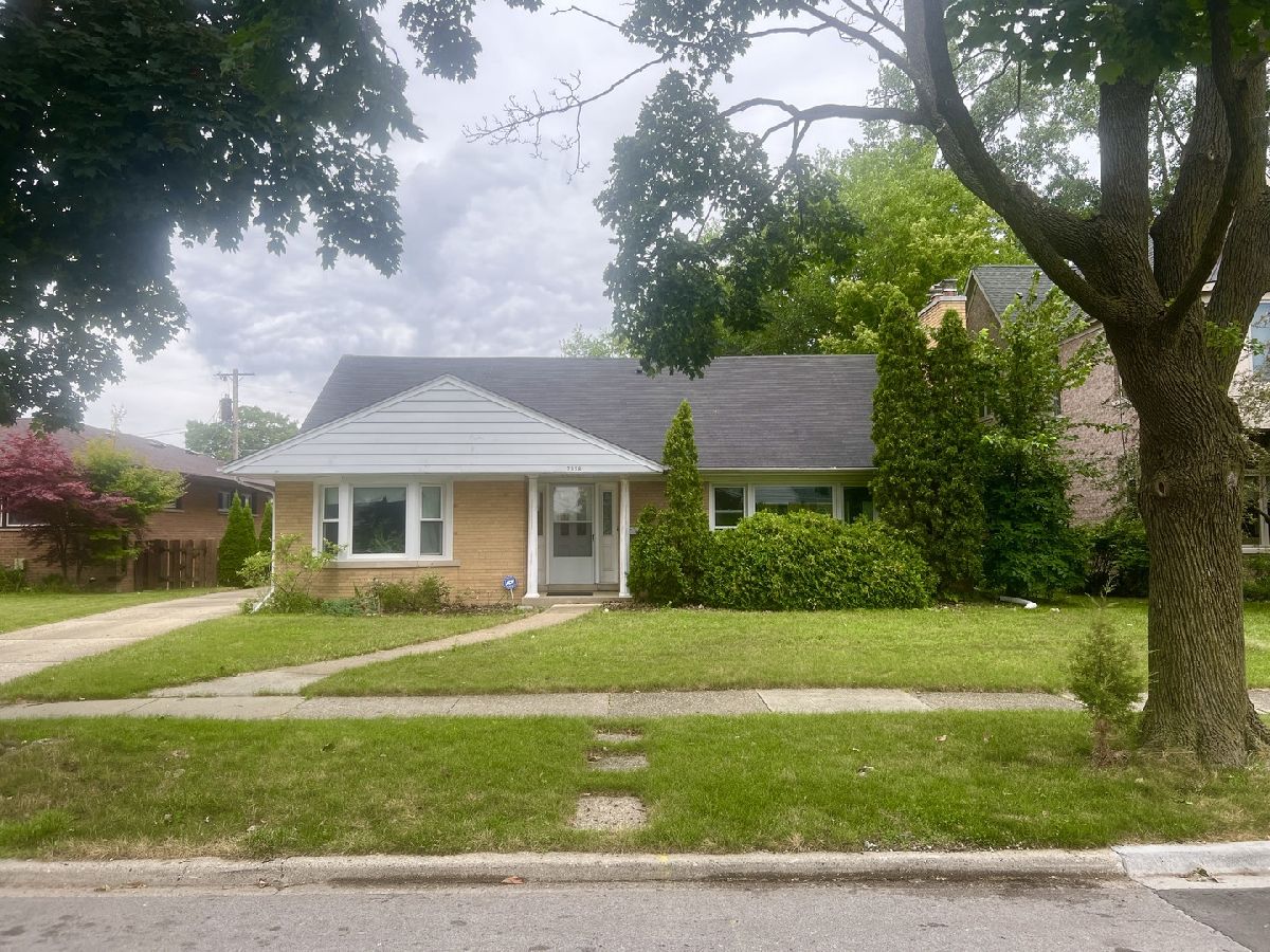  For Sale Lincolnwood Illinois, 7338 Tripp Avenue