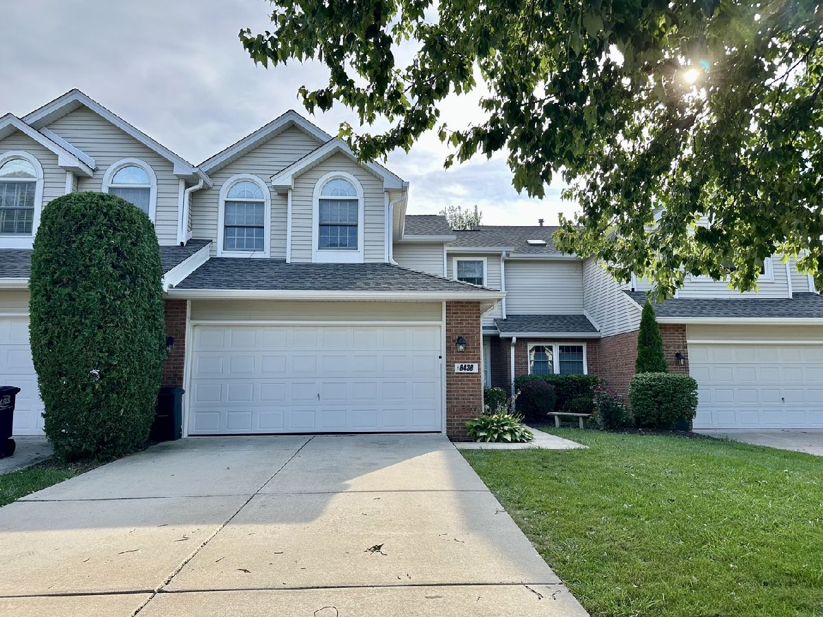  Rented Darien Illinois, 8438 Chicory