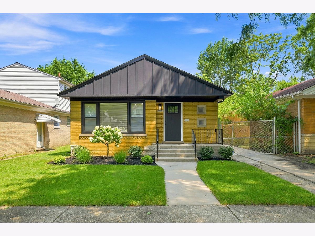  For Sale Chicago Illinois, 10933 Eggleston Avenue