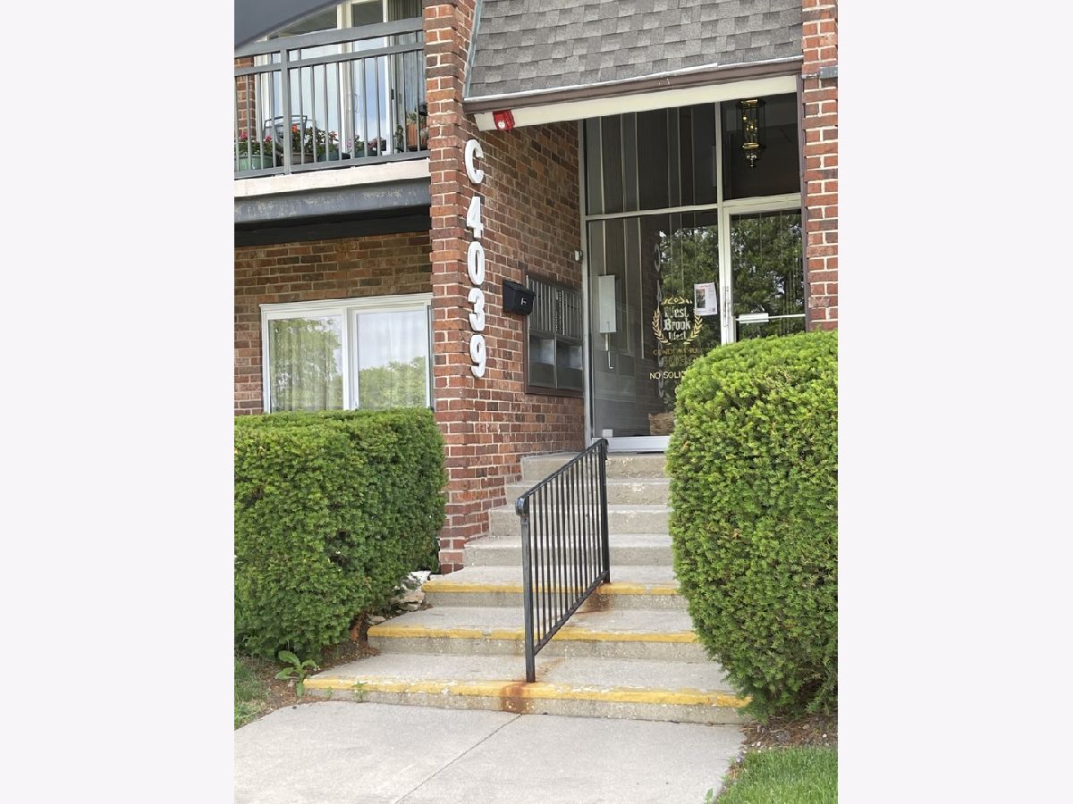  For Sale Downers Grove Illinois, 4039 Saratoga Avenue