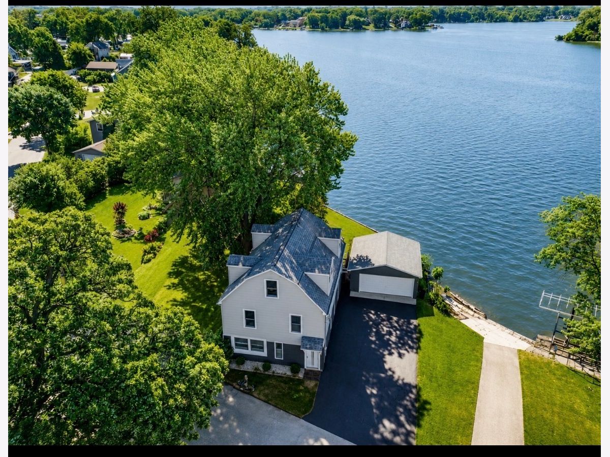  For Sale Fox Lake Illinois, 163 Eagle Point Road