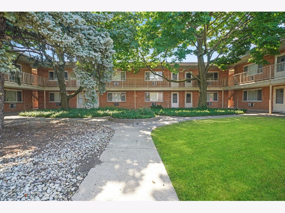  For Sale Oak Lawn Illinois, 4211 95th Street