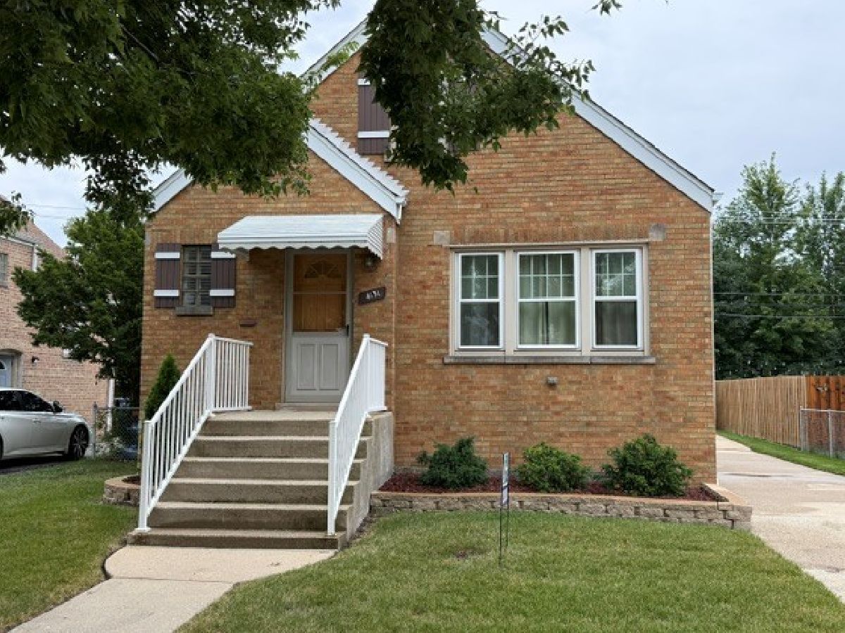  For Sale Chicago Illinois, 4131 70th Street