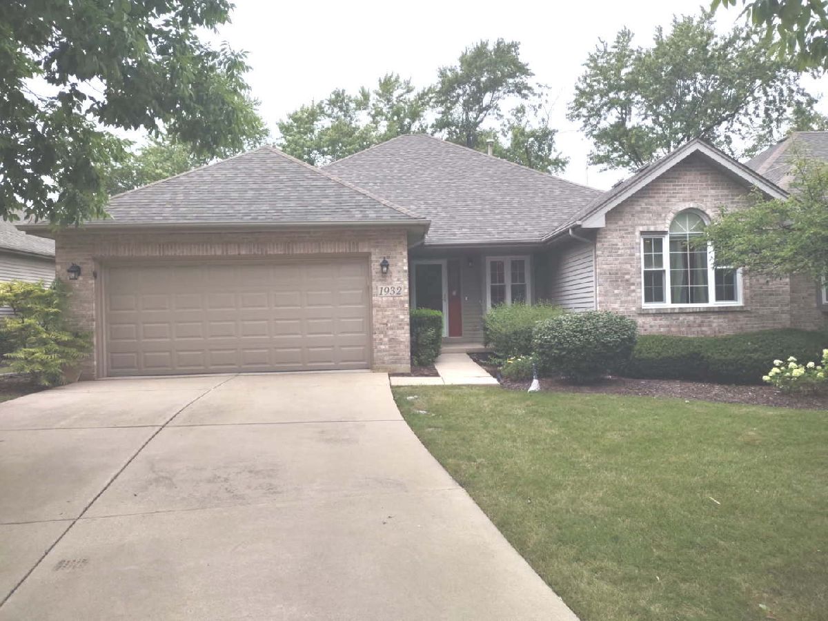  For Sale Aurora Illinois, 1932 Margaret Court