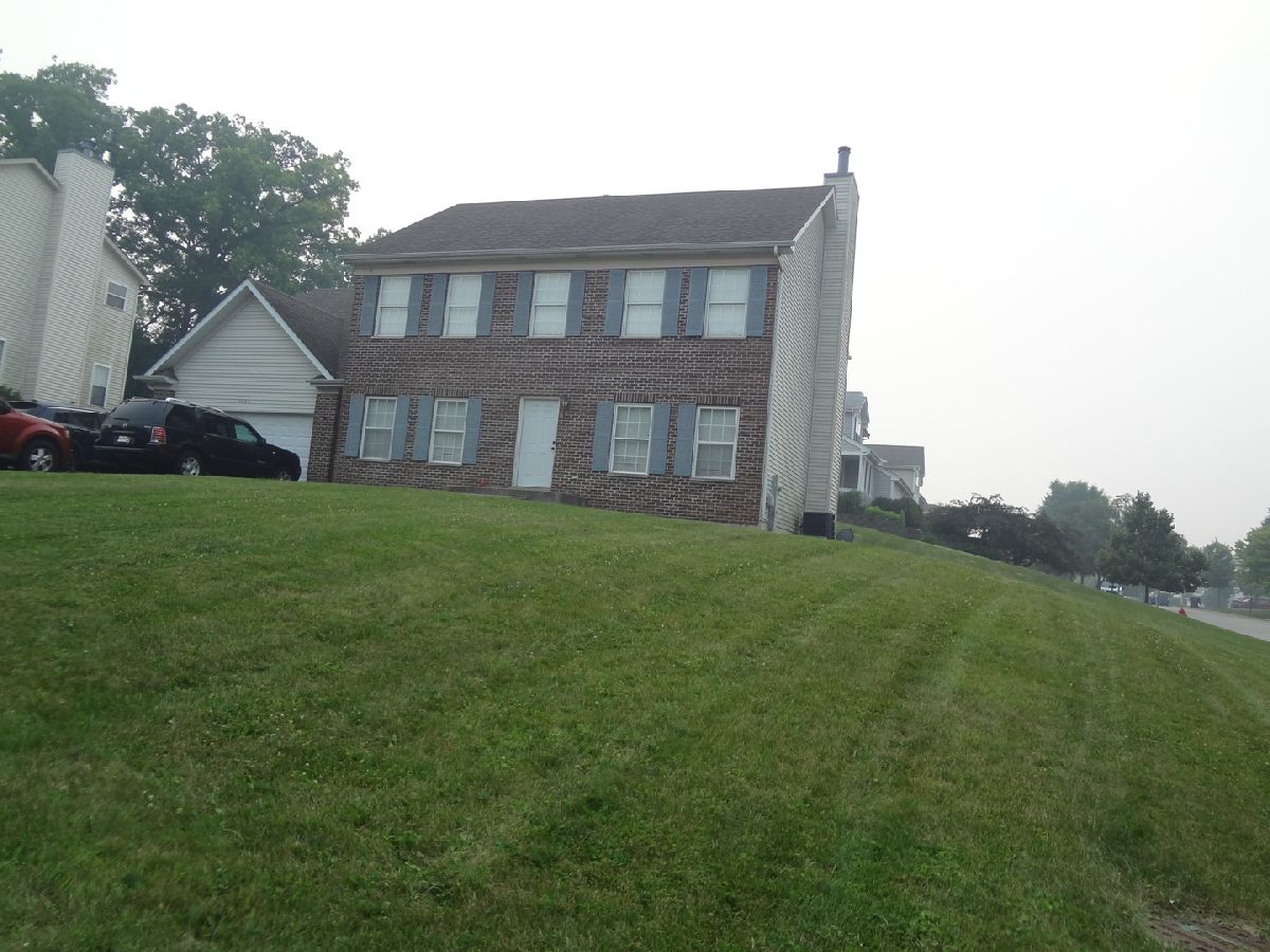  For Sale Carpentersville Illinois, 1035 Deer Creek Road