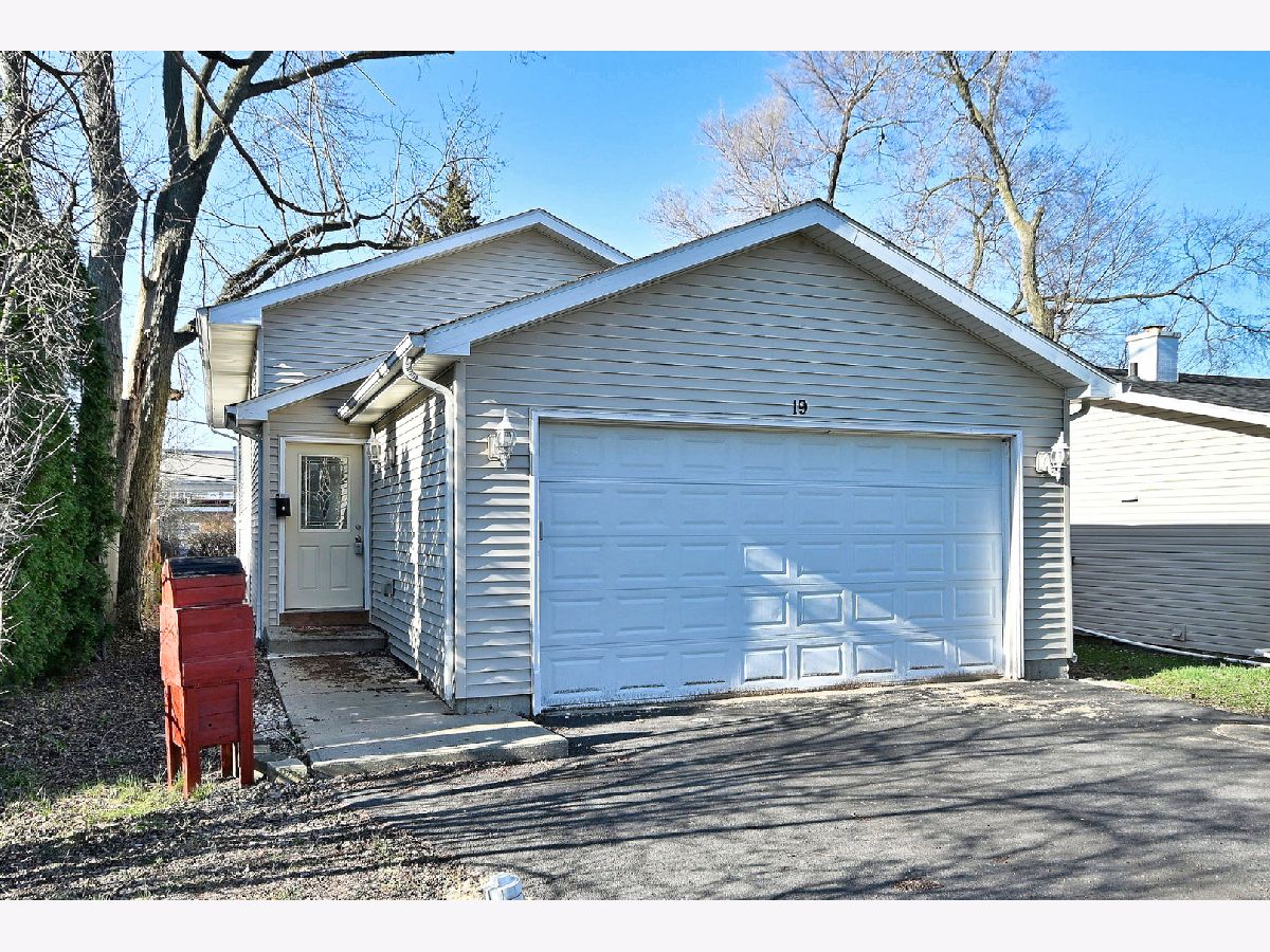  For Rent Round Lake Park Illinois, 19 Pineview