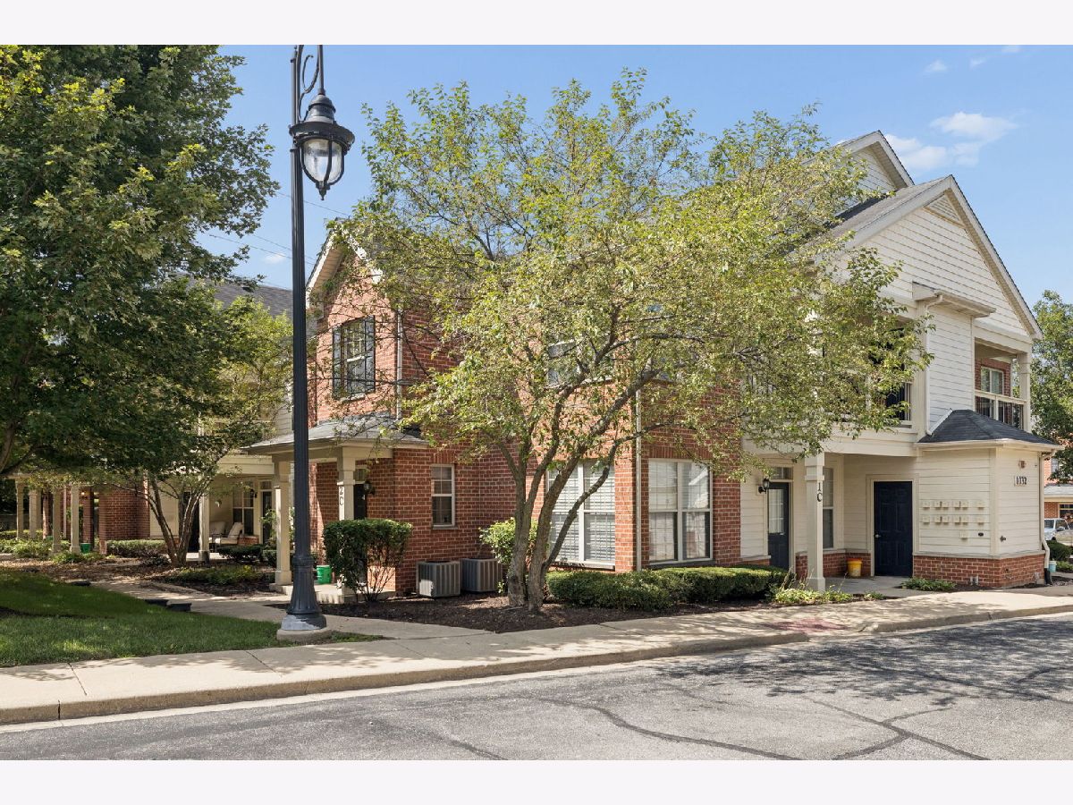  For Sale Glen Ellyn Illinois, 1032 Swift Road