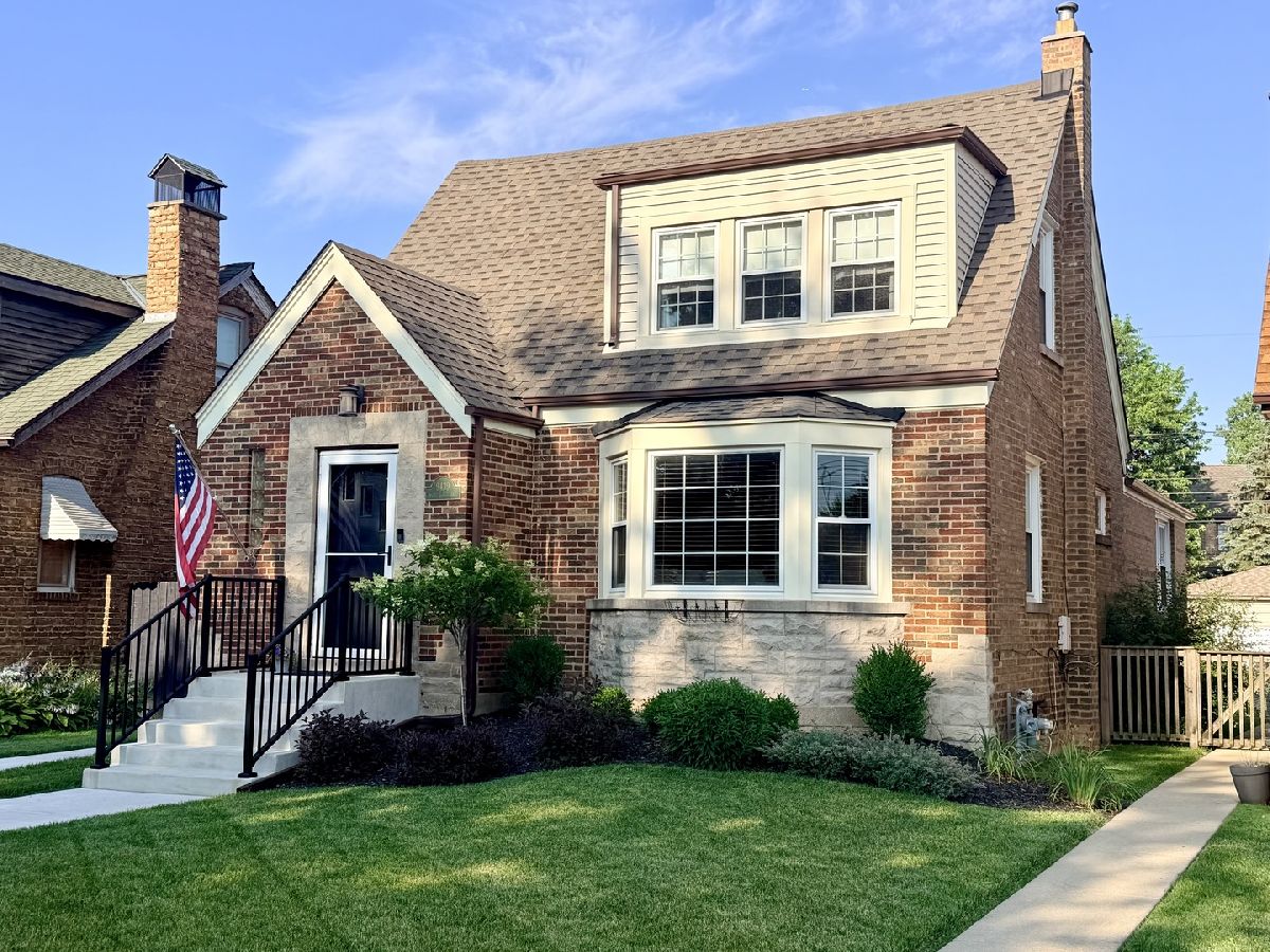  For Sale Evergreen Park Illinois, 9439 Saint Louis Avenue