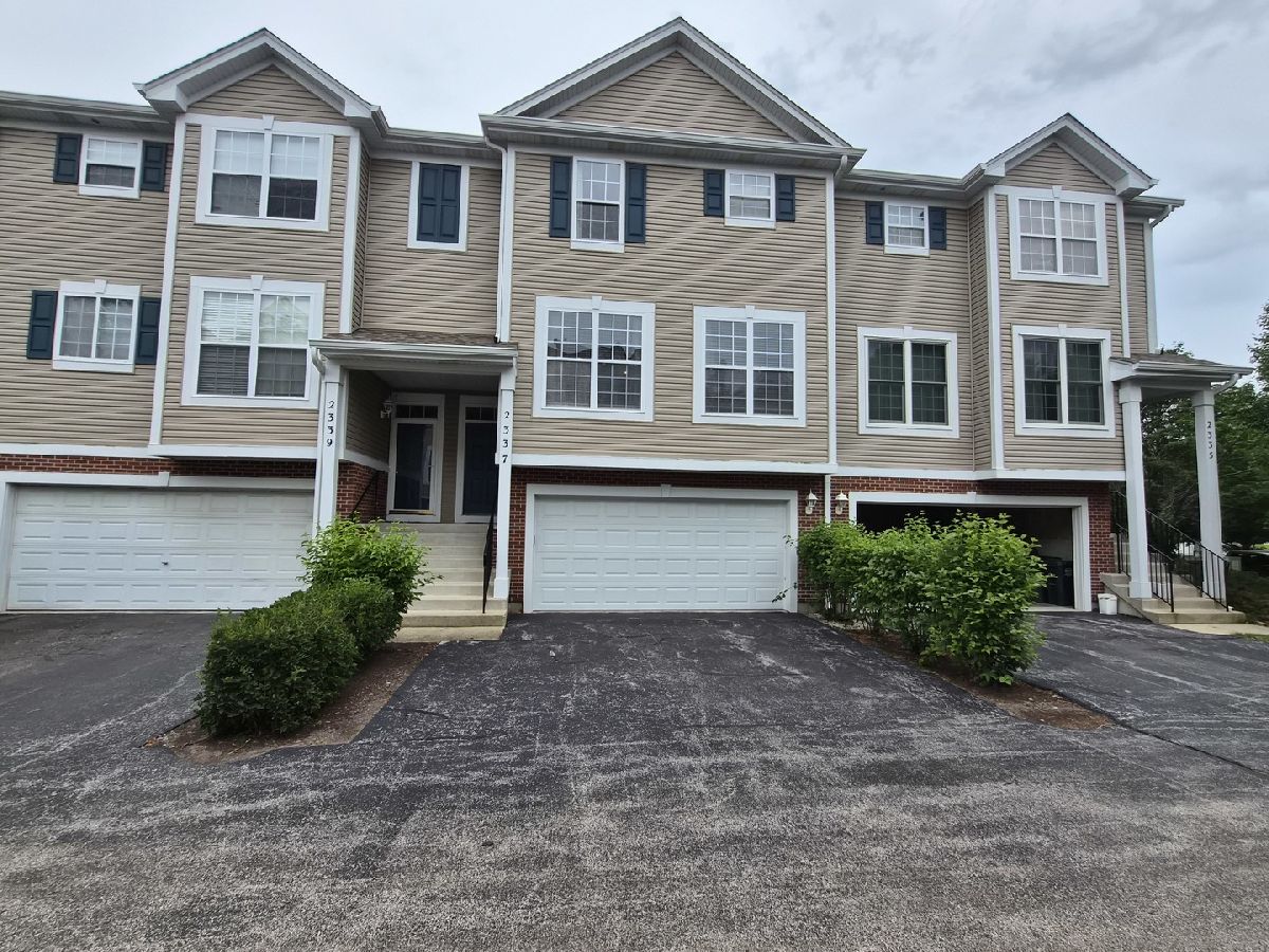 Townhomes & Condos For Rent Legacy Fields Aurora Illinois, 2337 Hudson