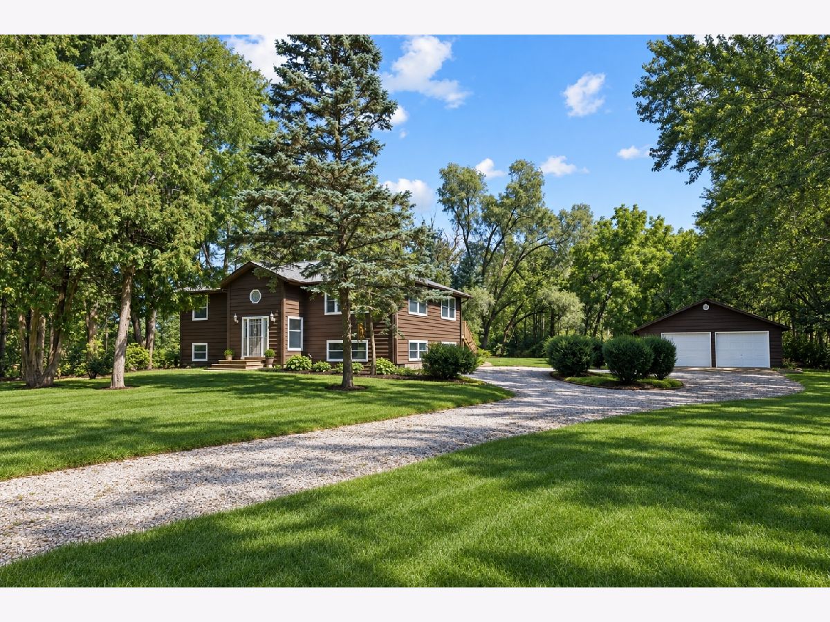  For Sale Ringwood Illinois, 4512 Ridgeway Road