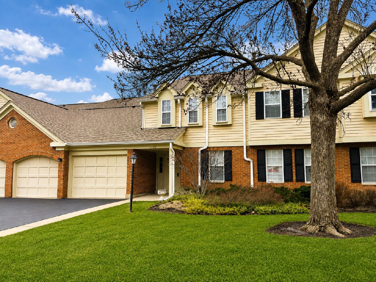  For Sale Wheeling Illinois, 1404 Nottingham Court