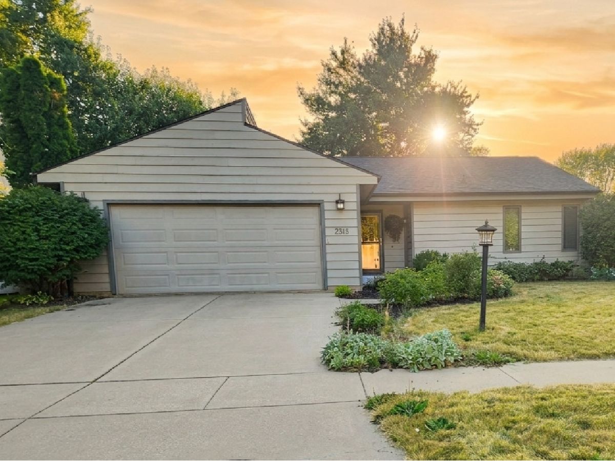  For Sale Champaign Illinois, 2315 Osage Drive