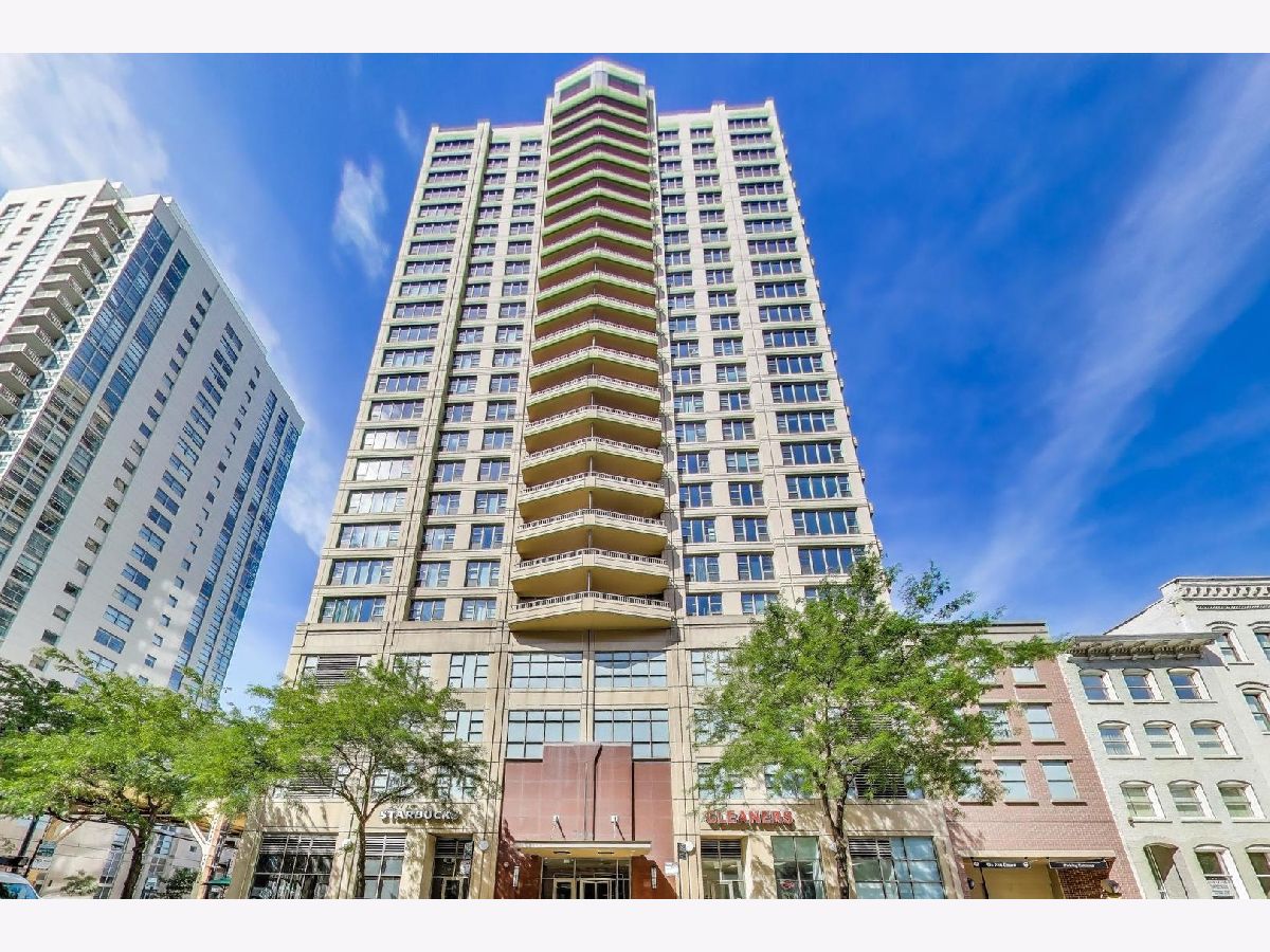  For Sale Chicago Illinois, 200 Jefferson Street