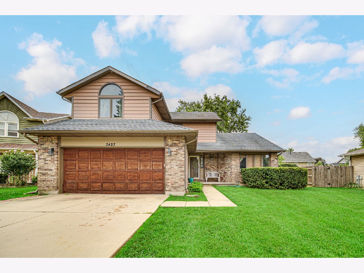  For Sale Gurnee Illinois, 3423 Grandmore Avenue
