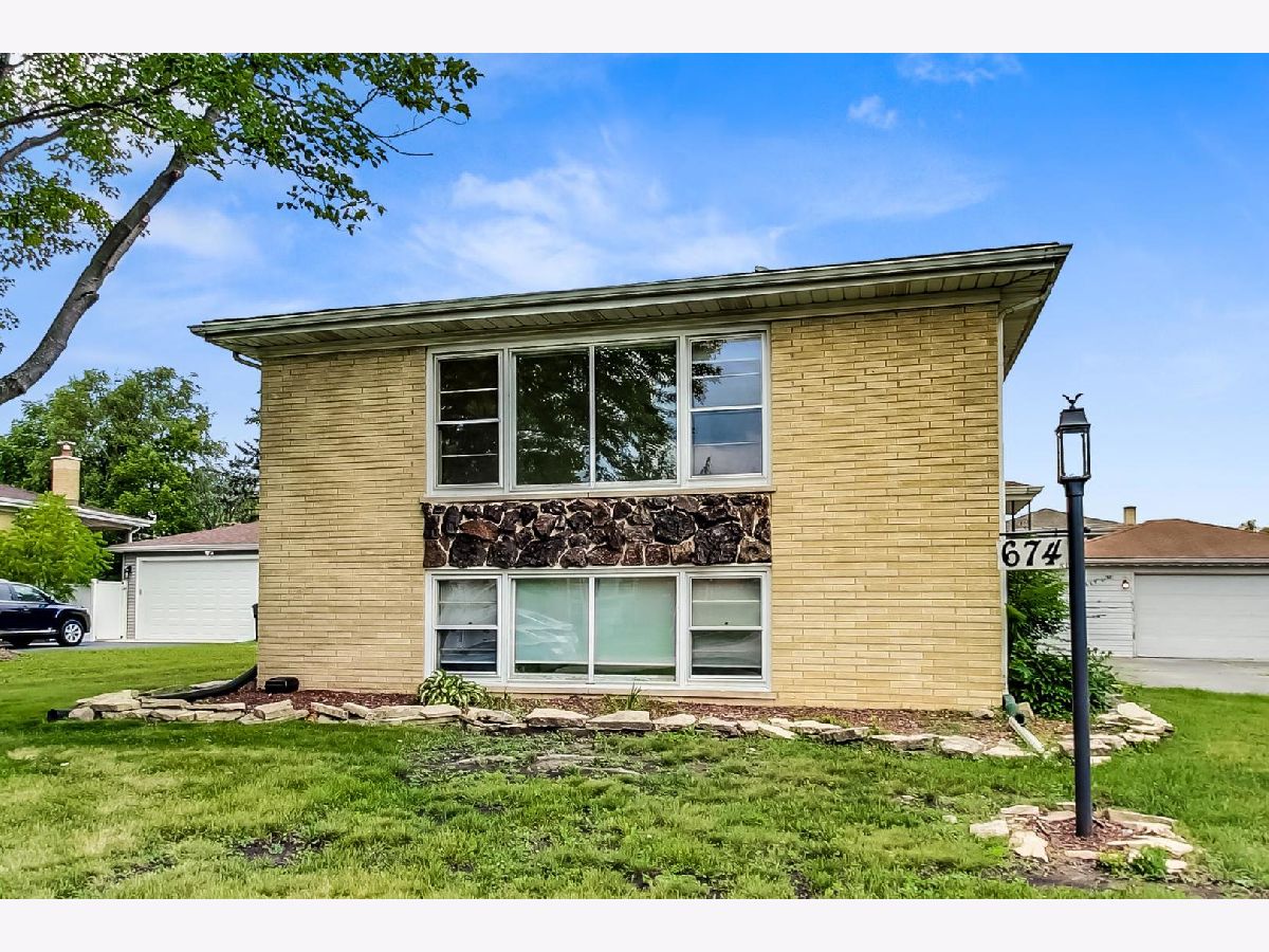  For Rent Clarendon Hills Illinois, 16W674 56th