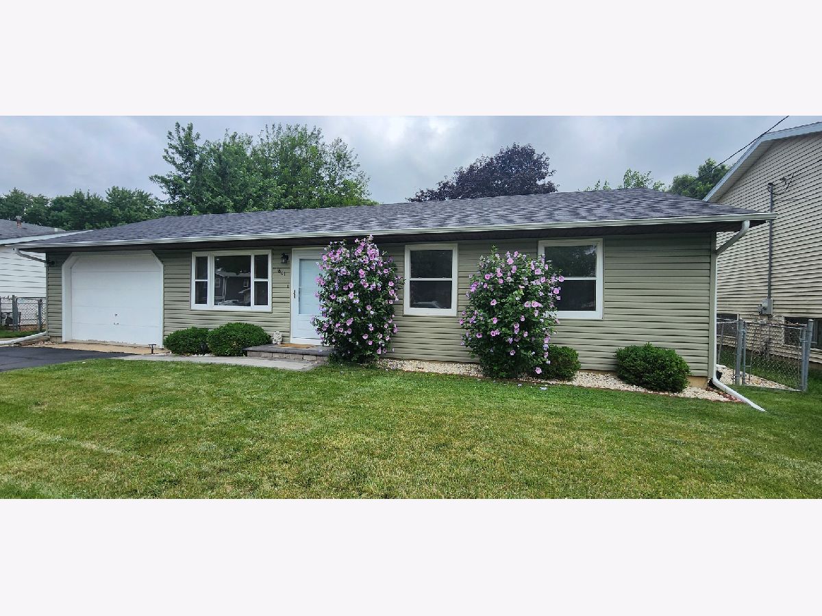  For Sale Round Lake Beach Illinois, 1601 Williams Avenue