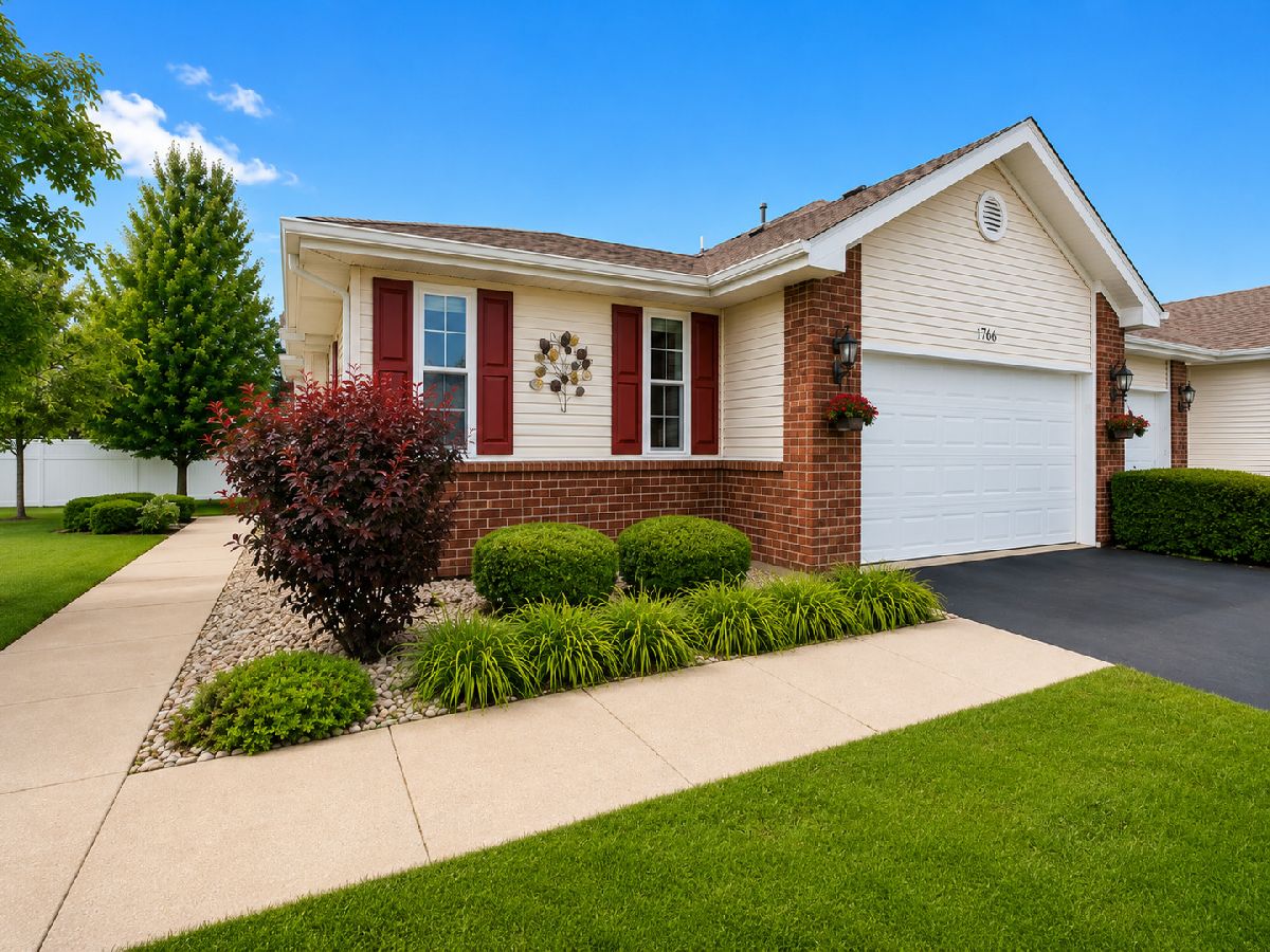  For Sale Monee Illinois, 5614 Sutton Place