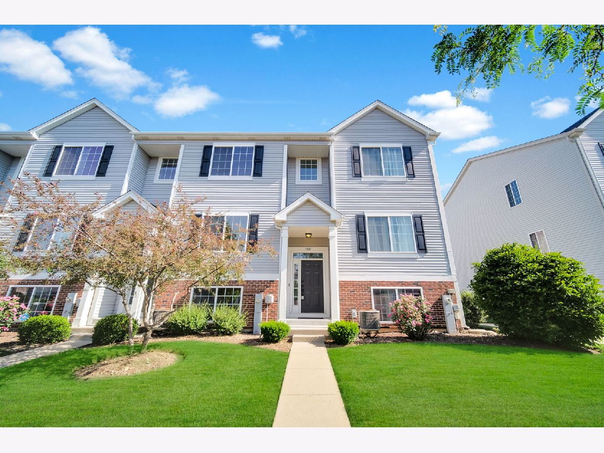  For Sale Montgomery Illinois, 1476 Manning Avenue
