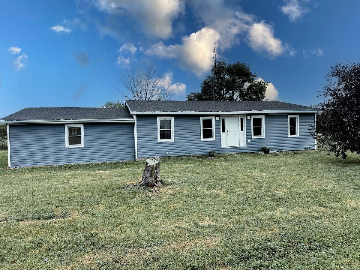  For Sale Milford Illinois, 1993 1020 North Road