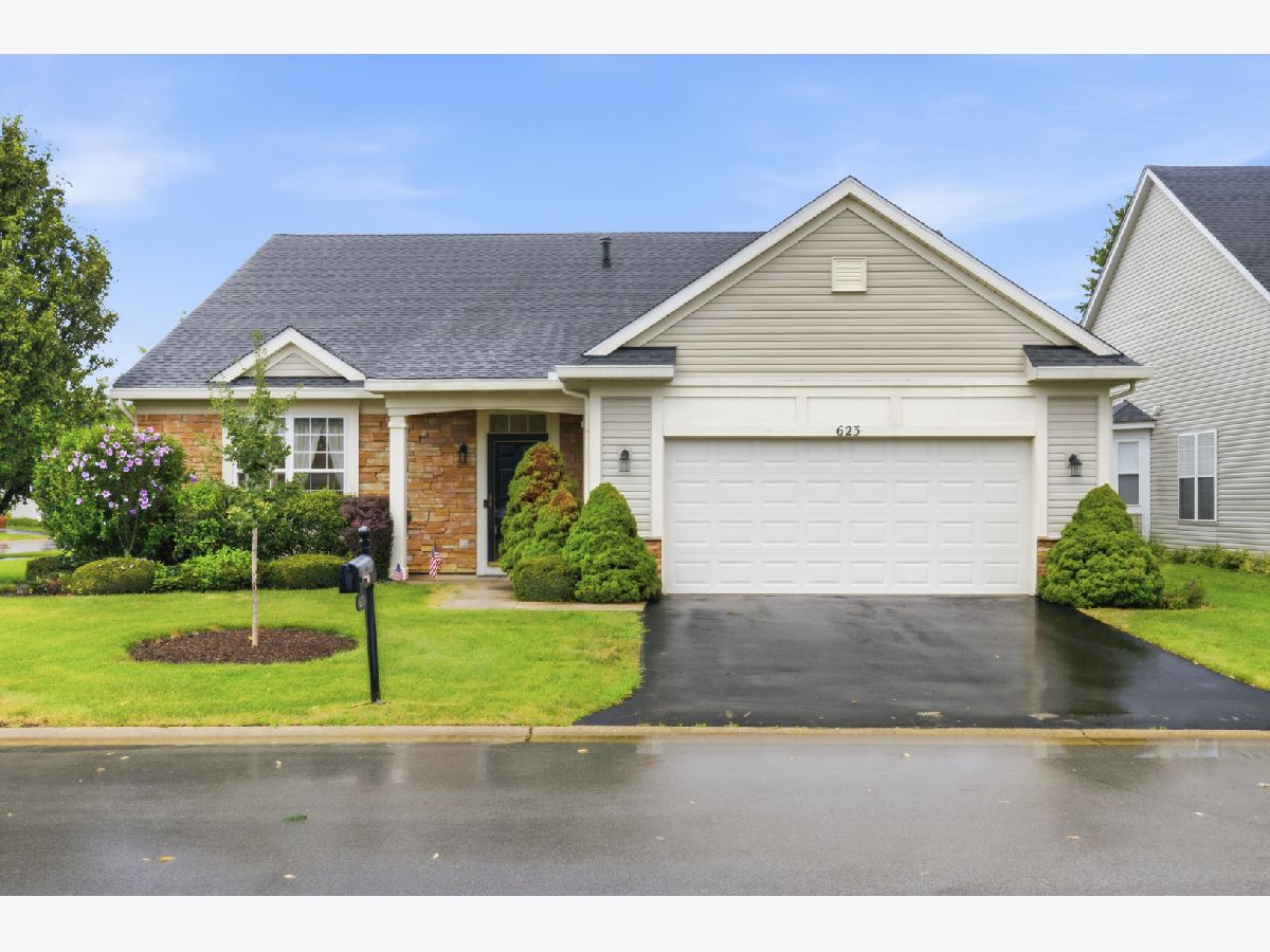  For Sale Romeoville Illinois, 623 Saugatuk Circle