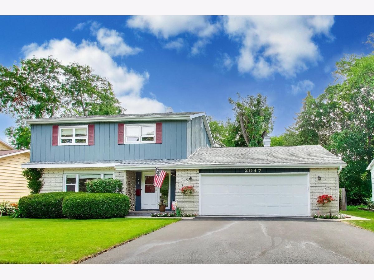  For Sale Waukegan Illinois, 2047 Chestnut Street