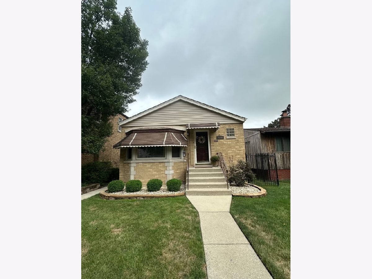  For Sale Chicago Illinois, 10753 Washtenaw Avenue