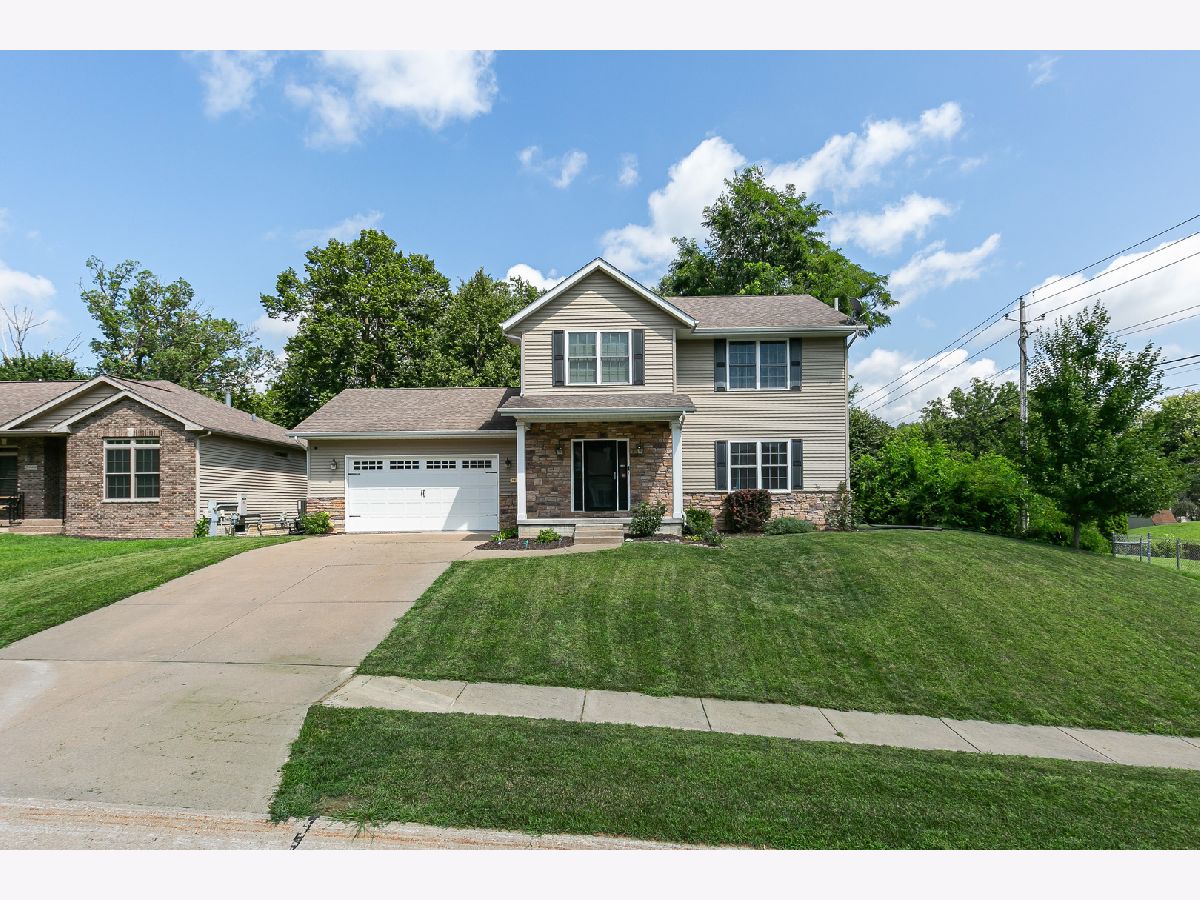  For Sale East Moline Illinois, 2986 16th Street Court