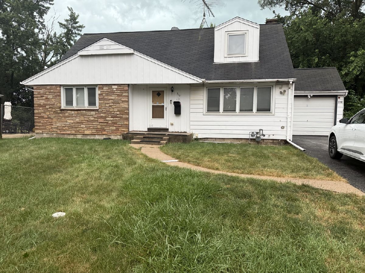  For Sale Bensenville Illinois, 710 Algonquin Avenue