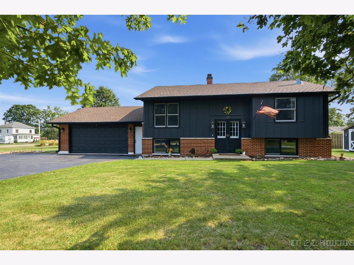  For Sale Cortland Illinois, 16 Carol Avenue