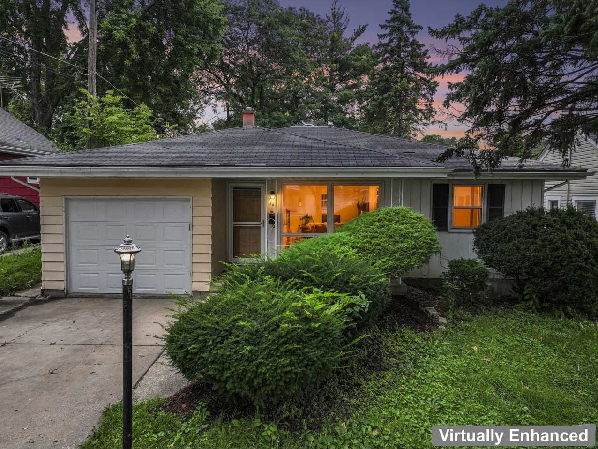  Sold Aurora Illinois, 746 Schomer