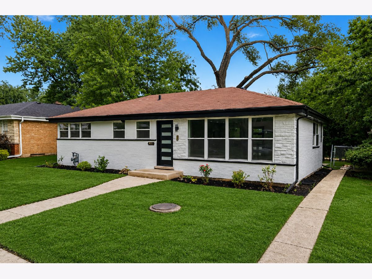  For Sale Skokie Illinois, 9513 Lowell Avenue