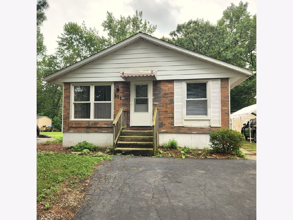  For Sale Round Lake Beach Illinois, 111 Woodland Drive