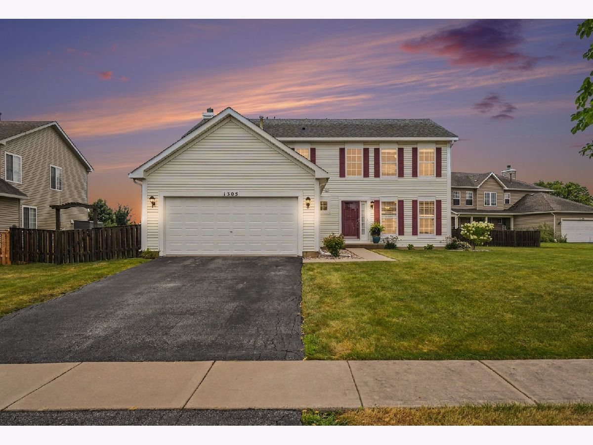  For Sale Minooka Illinois, 1305 Glenridge Court