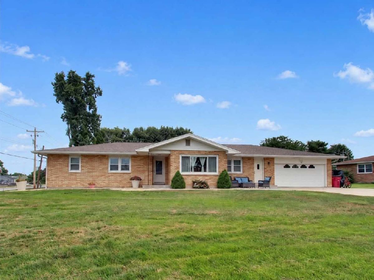  For Sale Quincy Illinois, 1201 Gayla Drive