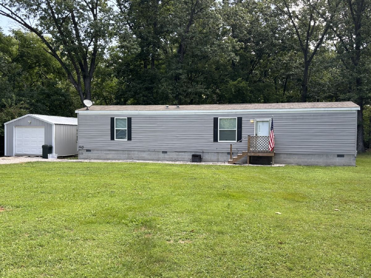  For Sale Centralia Illinois, 1964 Dogwood Lane