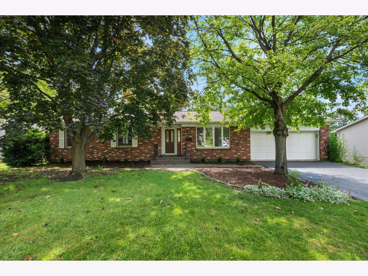  Sold Woodridge Illinois, 7655 Woodview