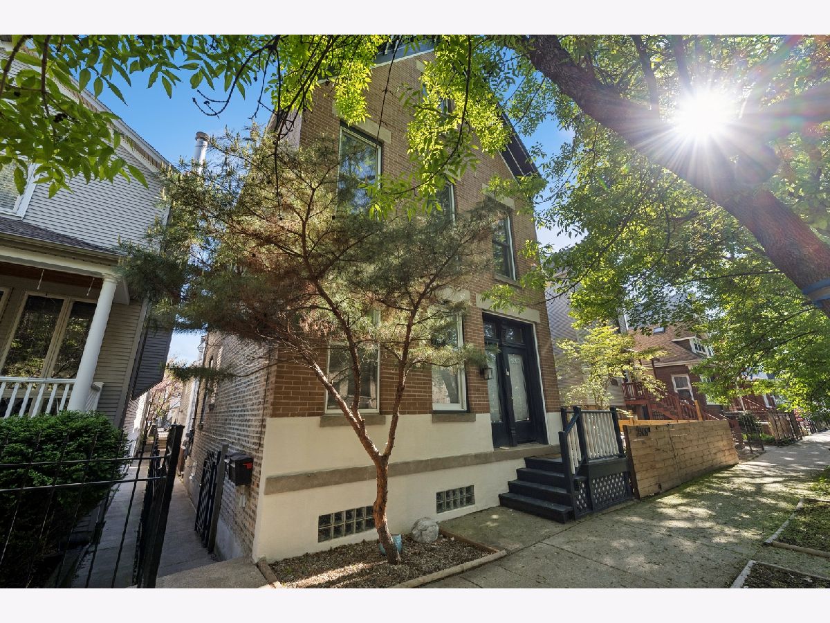  For Sale Chicago Illinois, 2307 Melrose Street