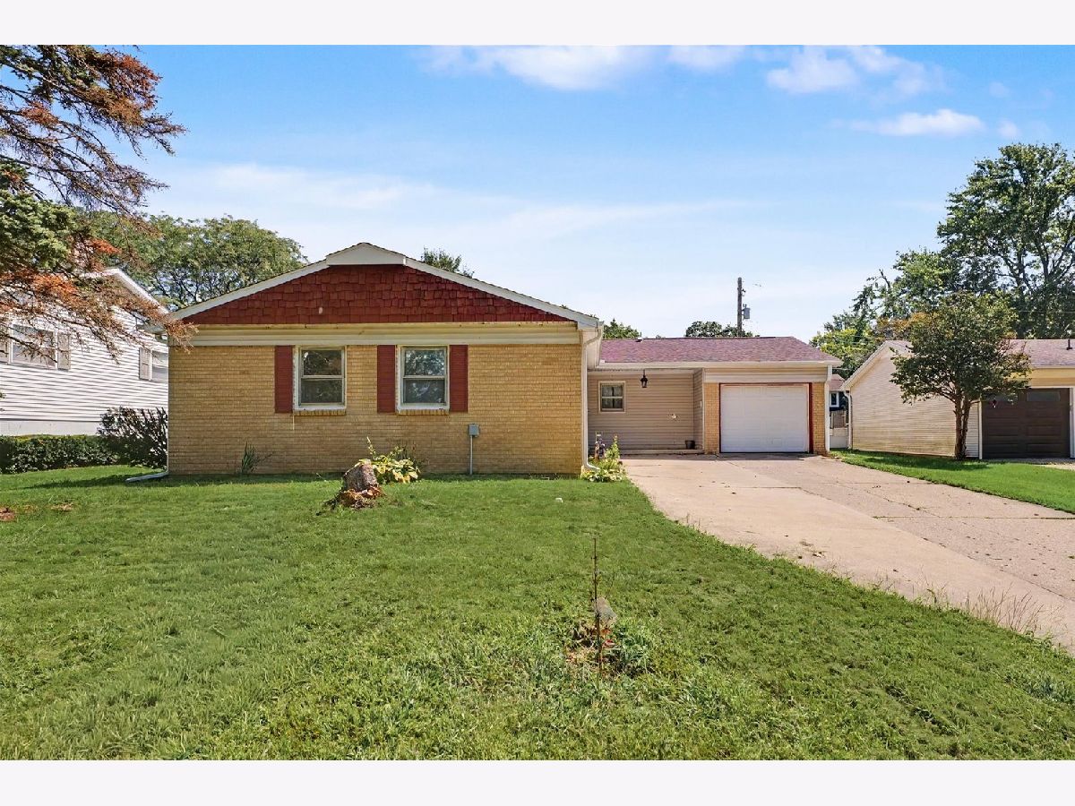  For Sale Champaign Illinois, 1004 Frank Drive