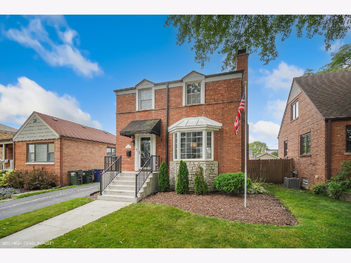  For Sale Evergreen Park Illinois, 9717 Hamlin Avenue