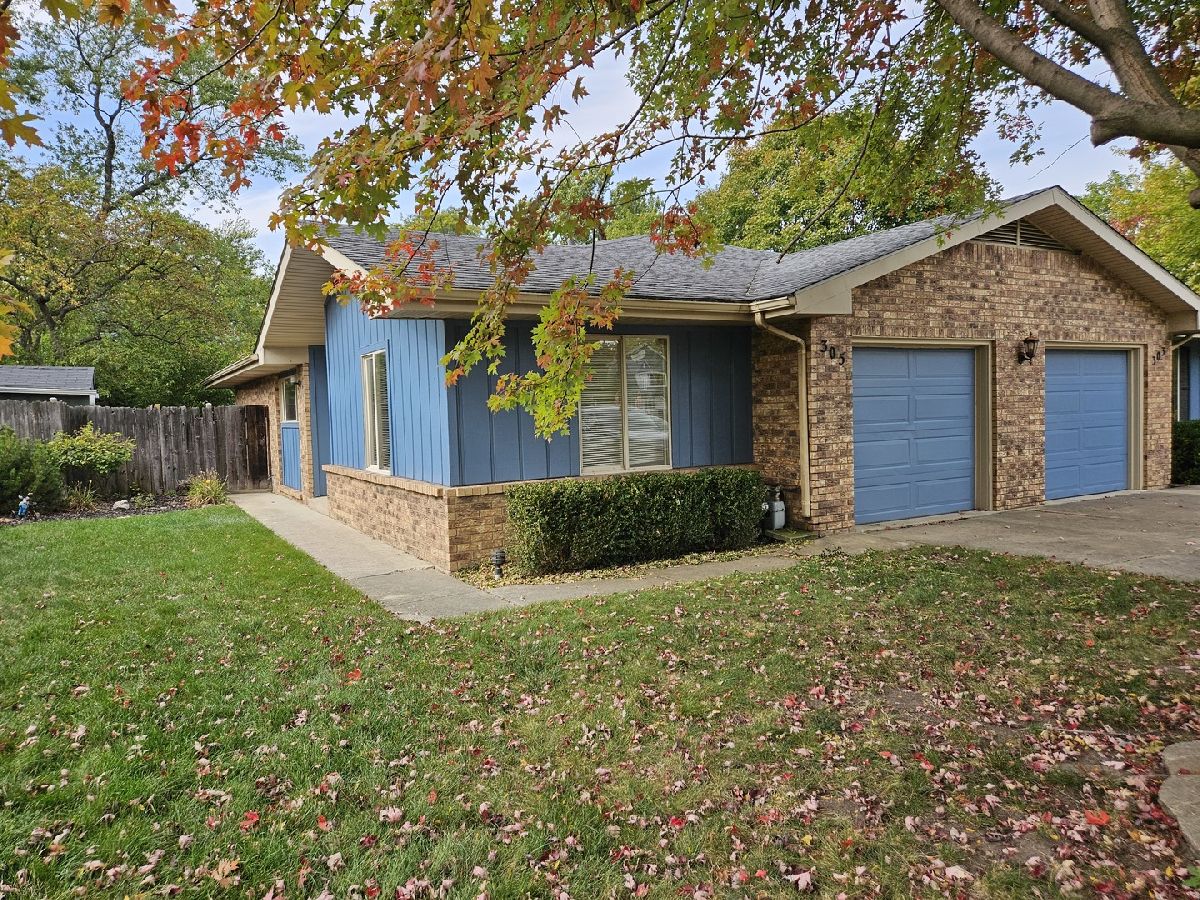  Rented Batavia Illinois, 305 Jackson