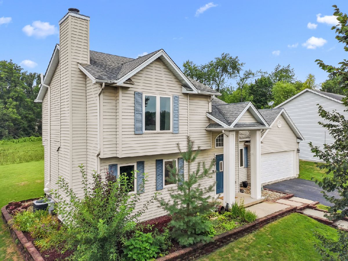  Sold Harvard Illinois, 212 Galvin